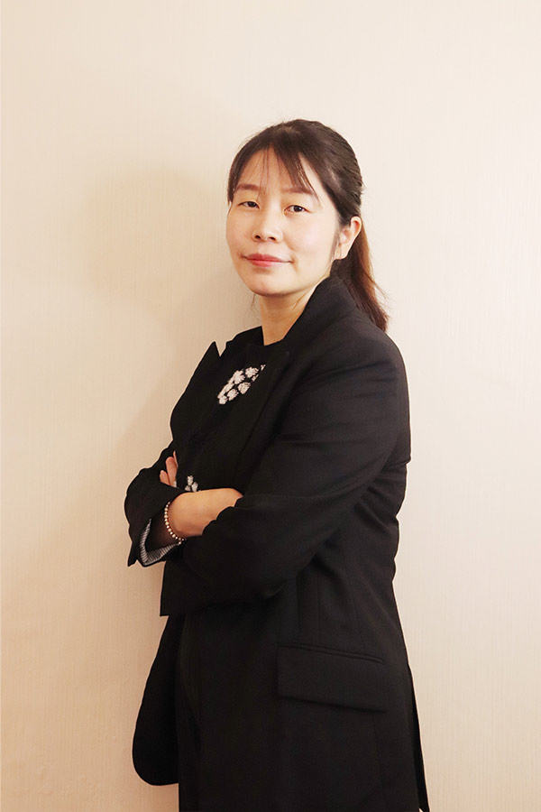 王益吕瑶 本科学历,毕业于陕西师范大学